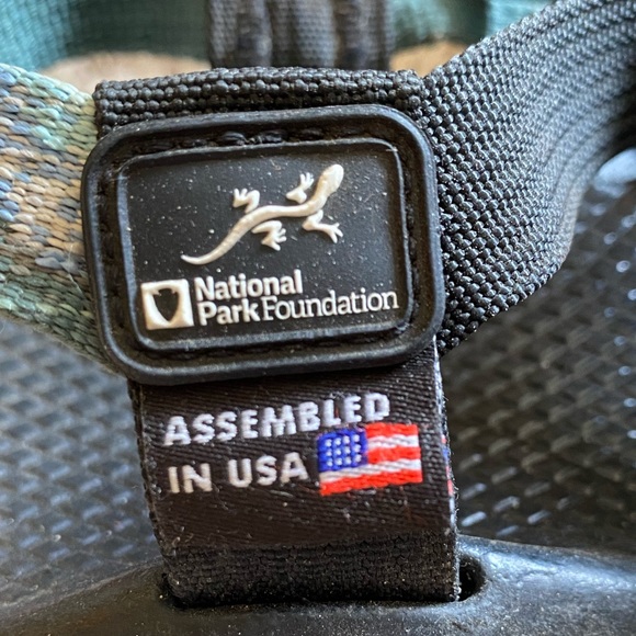 Women’s Rocky Mountain Chaco sandals with toe strap. Size 7 - Picture 4 of 4